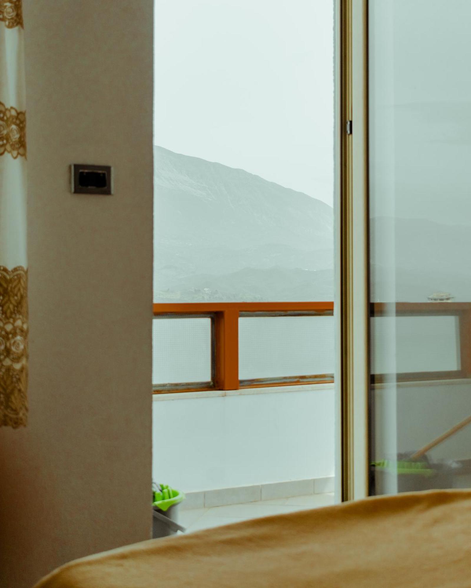 Guesthouse Shtino Gjirokaster Ngoại thất bức ảnh